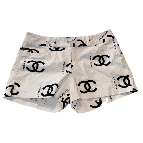 CHANEL BOXER